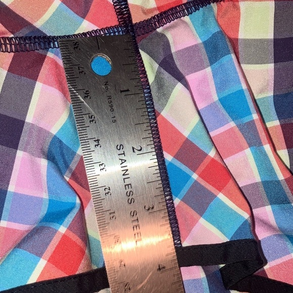 Lululemon size 6 women’s running shorts 4” inseam plaid - Picture 6 of 12